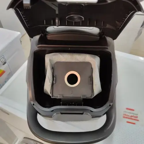 Vacuum cleaner-rocket-model-Bosch-3000-watt-code-g-2586-cheap-export-