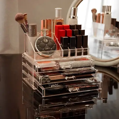 Buy-stand-cosmetic-items-code z815