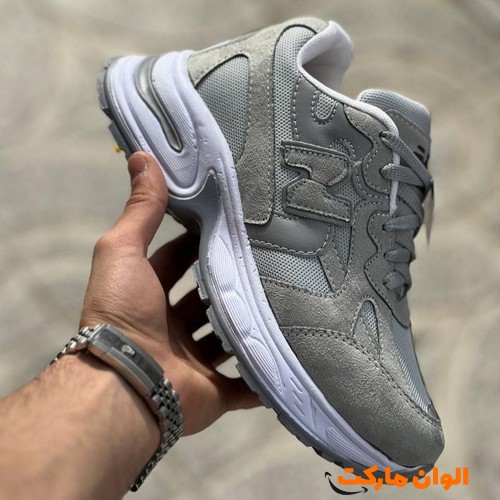 New Balance women's sneakers code t264