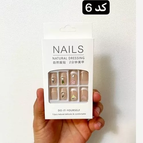 Buy-nails-with-jewels-for-adults