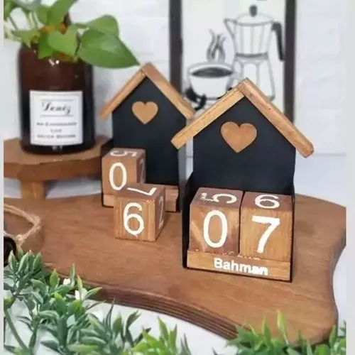 Buy-wood-and-metal-calendar