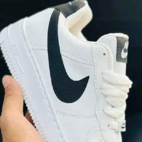 Nike-men's-mid-range-shoes-distribution-model-large-code-m2002
