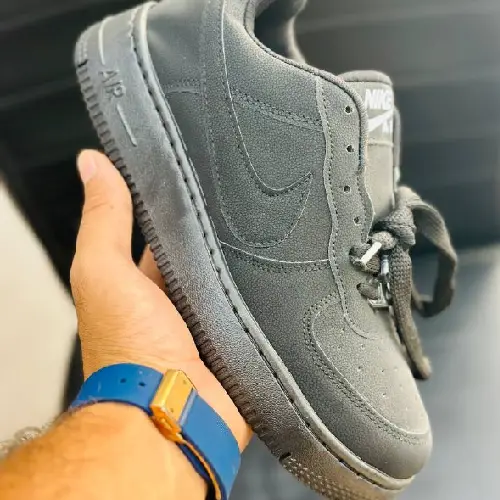Cheap men's sports shoes, new model, wholesale and single code m2002