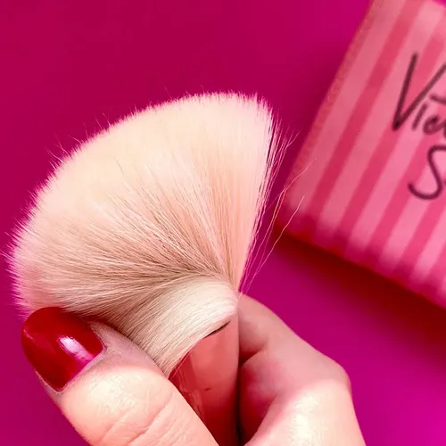 Buy-blush-brush-new-model-code-g4321