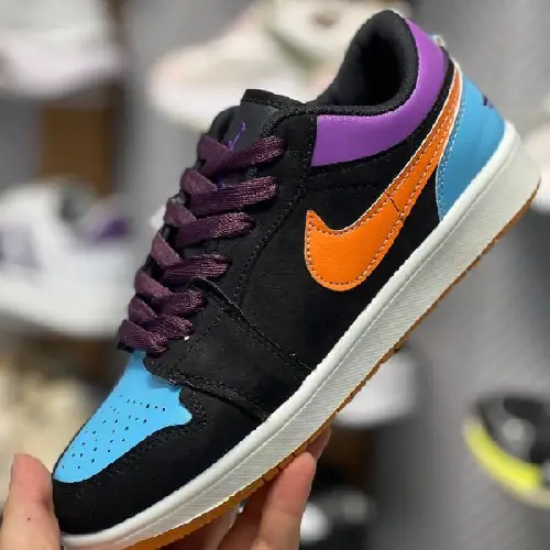 Distribution of women's Jordan 1 low-top sports shoes, new model, single and wholesale, code M2052