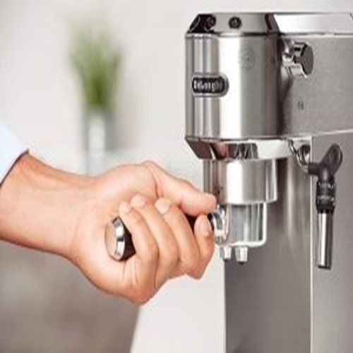 خرید و قیمت اسپرسوساز دلونگی مدل DELONGHI EC 685 کد t740