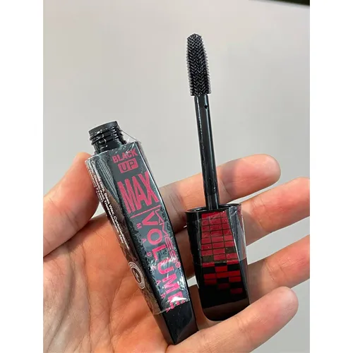 Rimmel-new-model-code-g4461-distribution