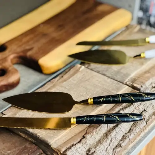 ست-کارد-و-کفگیر-سرو-کیک-طرح-ماربل-کد-e689-تک-و-عمده