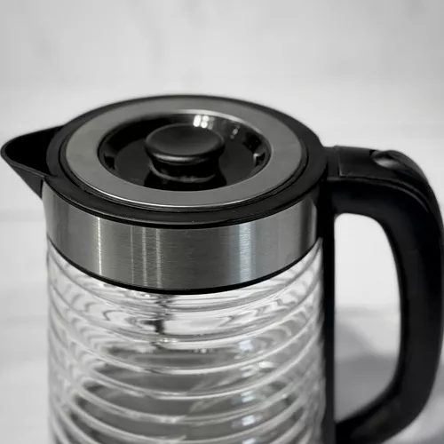 Tea-maker-Rohmi-Tiffany-Single-and-Major-