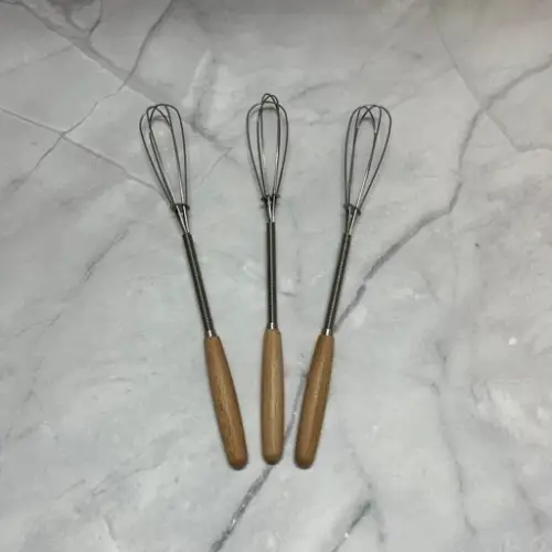 Hand-held coffee stirrer with bamboo handle, new model, single and bulk code