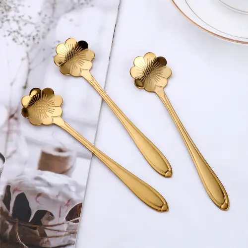 قاشق چای‌خوری طلایی رنگ ثابت6عددی کد E1097 تک و عمده