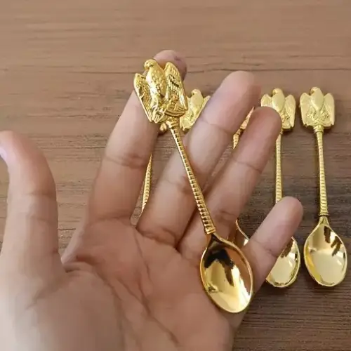 پخش-قاشق-چایخوری-طلایی-6-عددی-طرح-عقاب-کد-e1104-تک-و-عمده