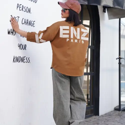 Paperback-Women's-Model-Boxy-Code-1