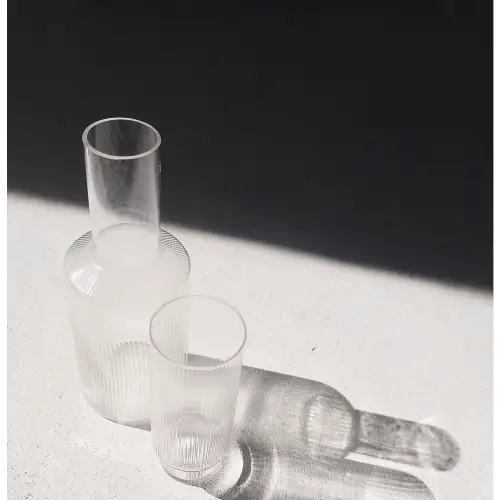 Laura-bottle-and-glass-distribution-single-and-bulk-code-f1073