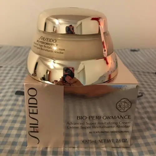 پخش-کرم-ضد-پیری-و-احیا-کننده-بایو-پرفرمنس-شیسیدو-کد-b798