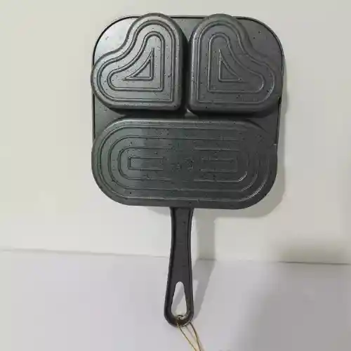 پخش-قالب-کیک-۳-خانه-پیلو-کد-b1440