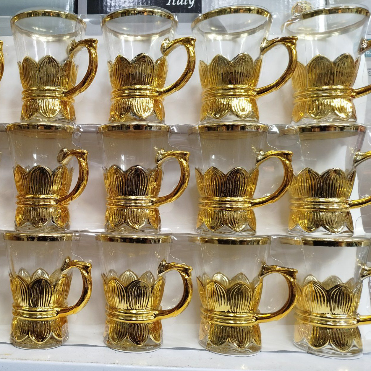 پخش ست استکان چای خوری لب طلا تک و عمده کد Z3706