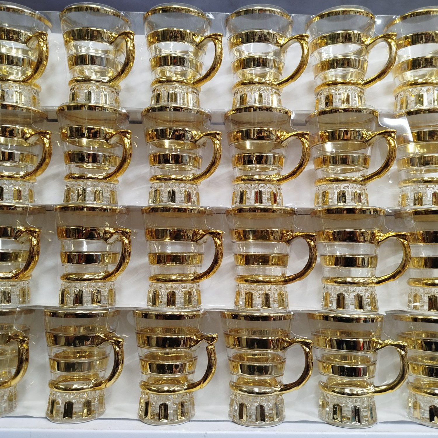 پخش ست استکان چای خوری لب طلا تک و عمده کد Z3708