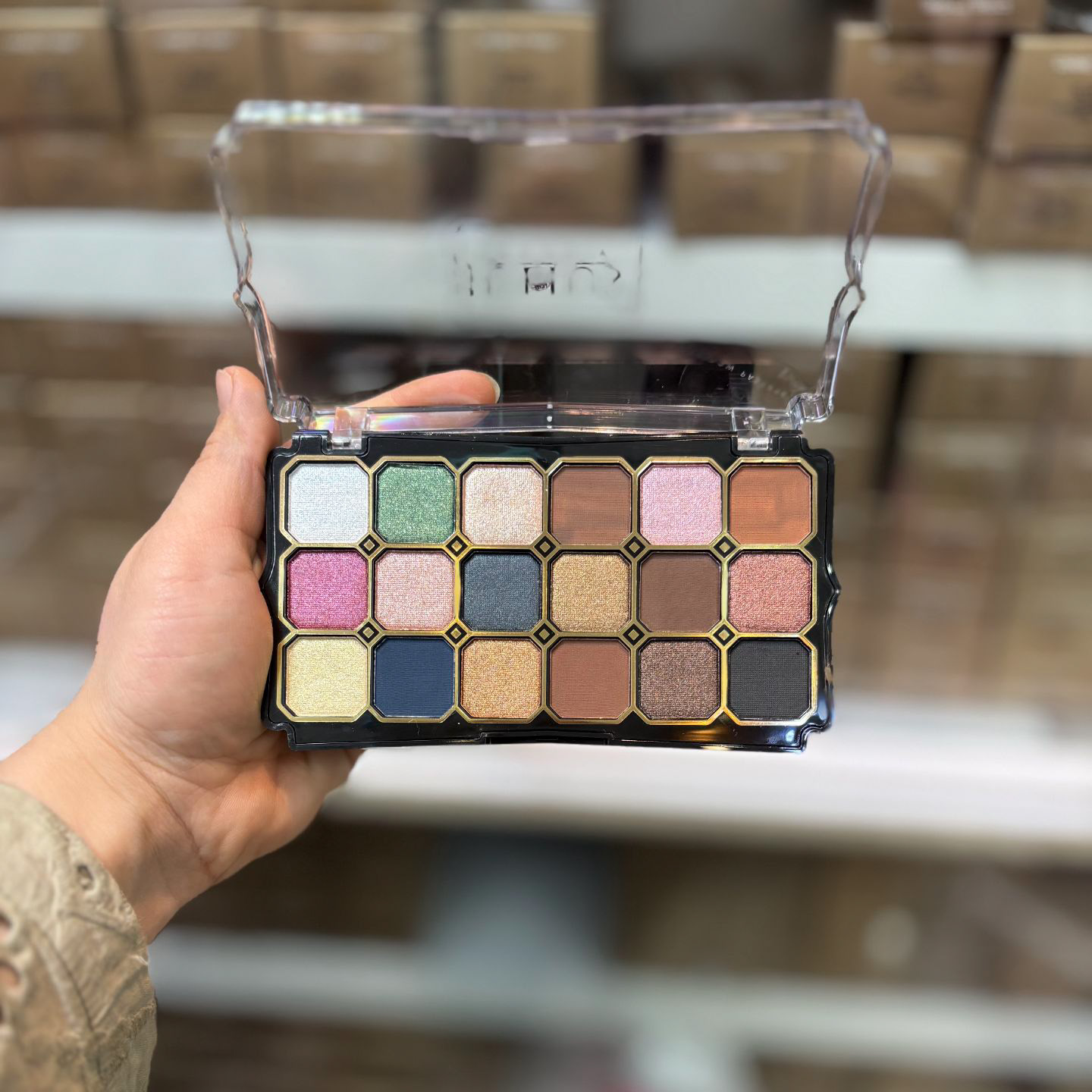 پخش پالت سایه ۱۸ رنگ جولیوس تک و عمده کد Z3752