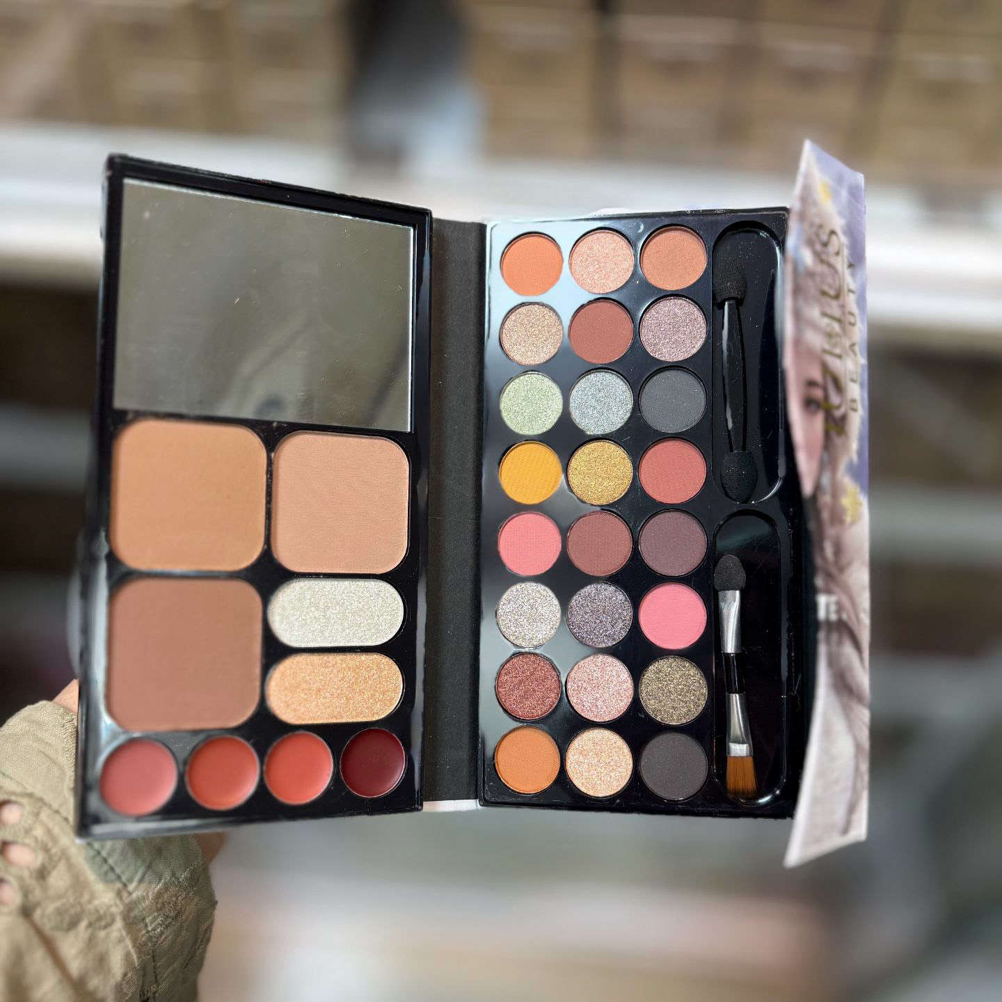 خرید پالت آرایشی جولیوس بیوتی تک و عمده کد Z3793