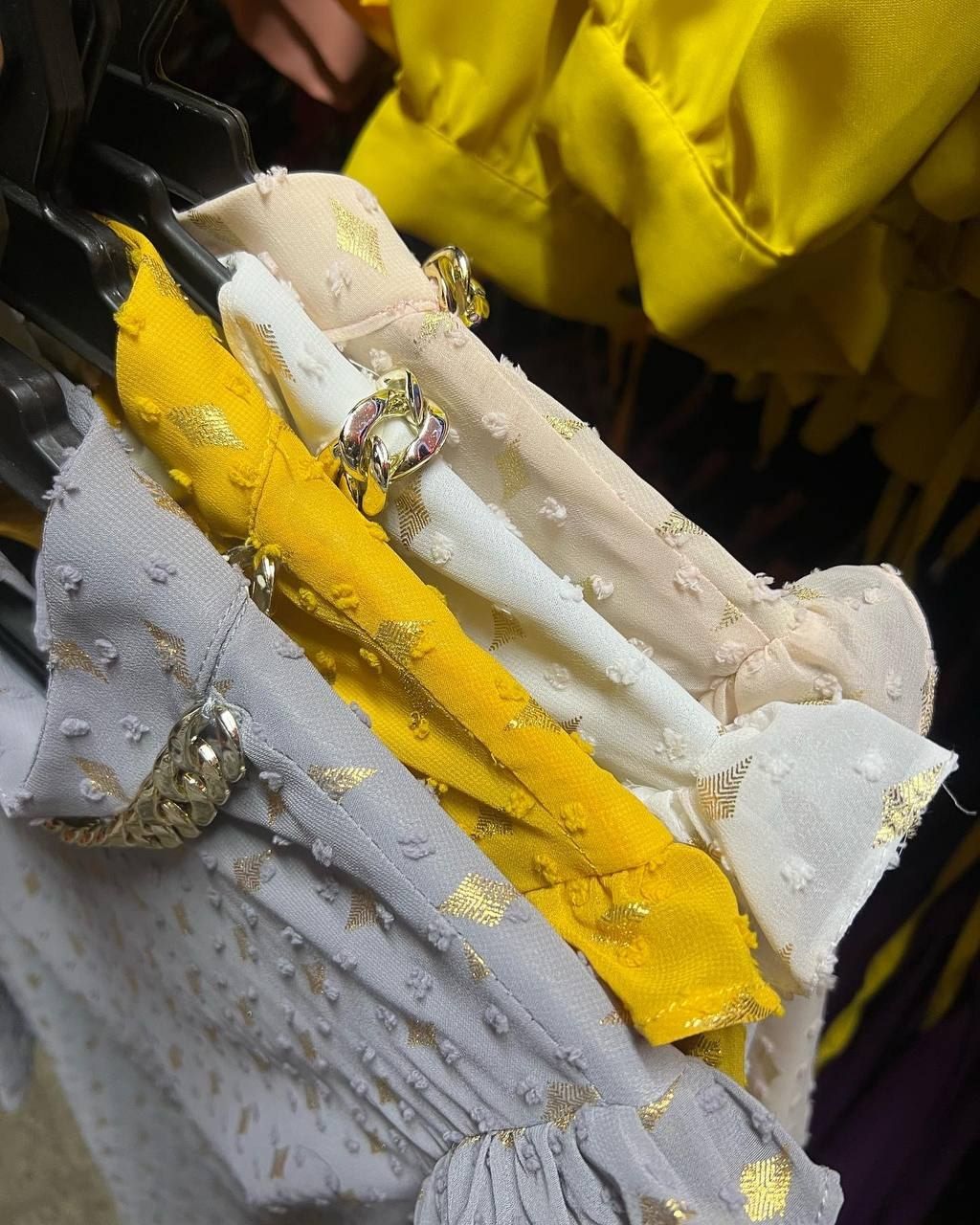 شومیز زنانه کرپ حریر طلا کوب