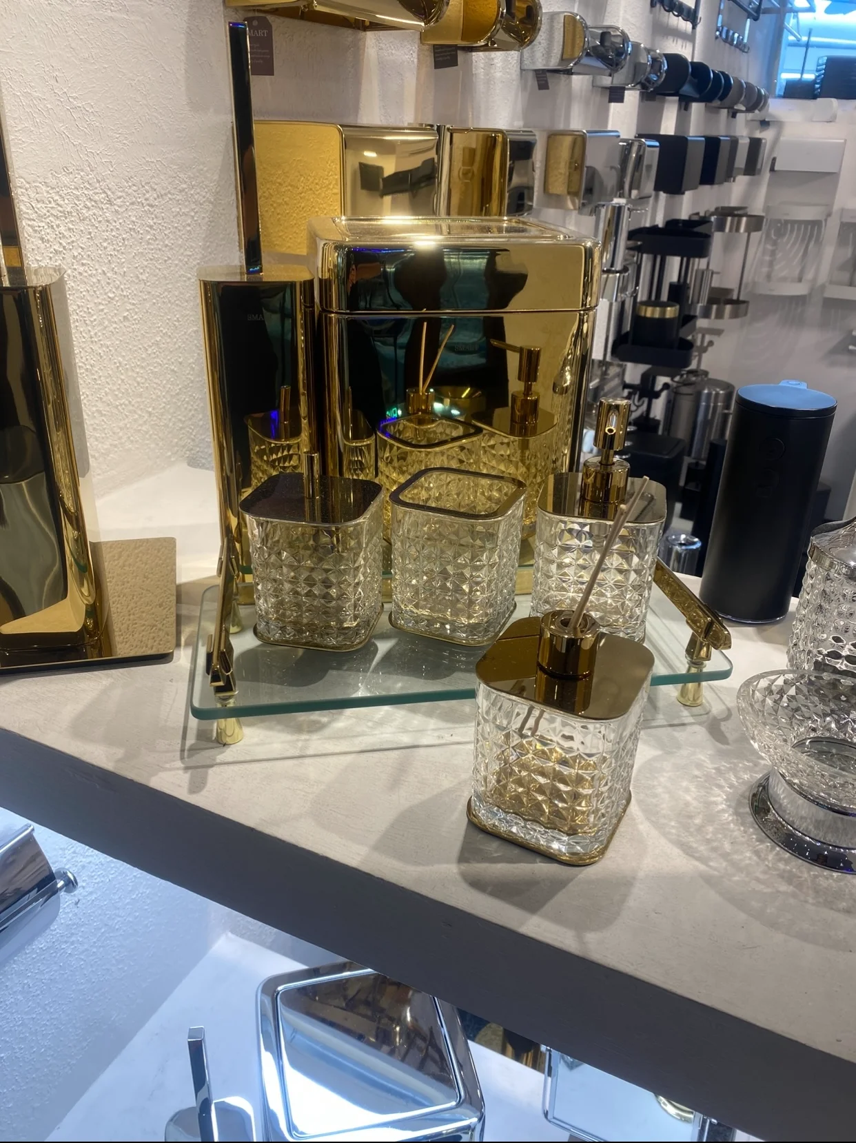 خریداکسسوری سرویس بهداشتی کدI545