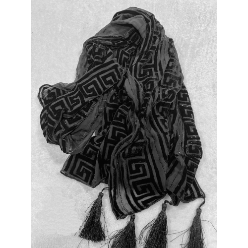 Gucci-c008-black-turgan-scarf-for-women