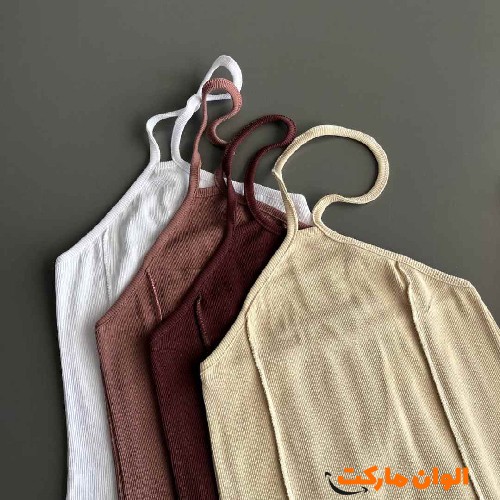 Women's windbreaker with a ruffled collar
