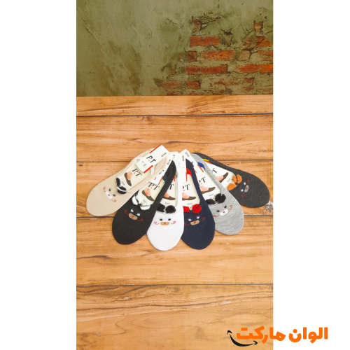 Buy-women's-socks-with-high-design