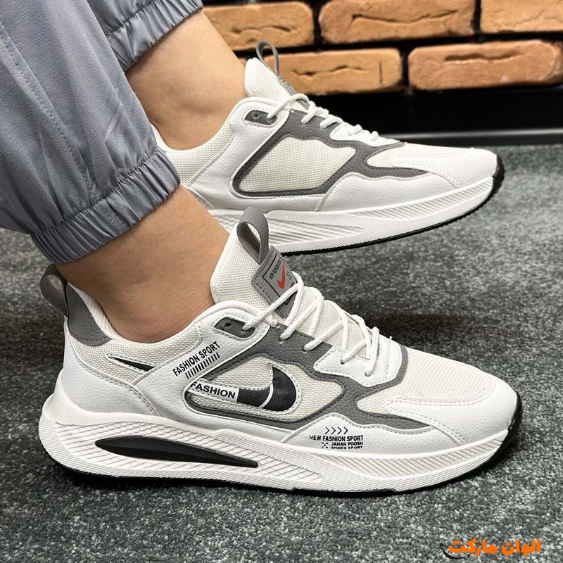 اشتري حذاء Nike D057 الرياضي للرجال بدون وسطاء