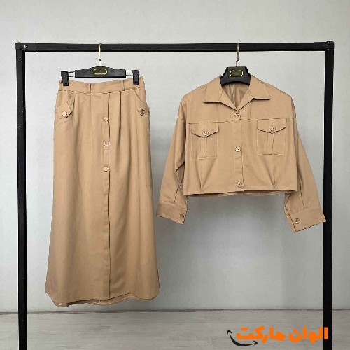 Buy a set of blouses and pants made of foreign yarn.