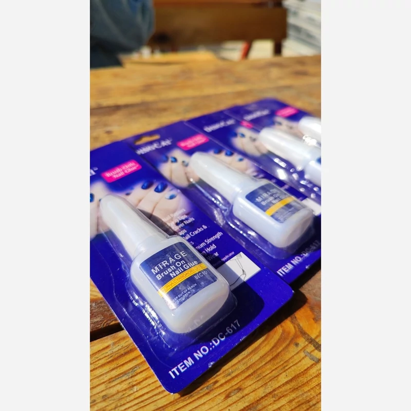 Buy-Nail-Glue-Laquer