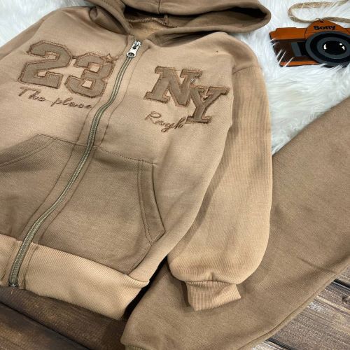 طقم سويت شيرت وبنطلون NY23