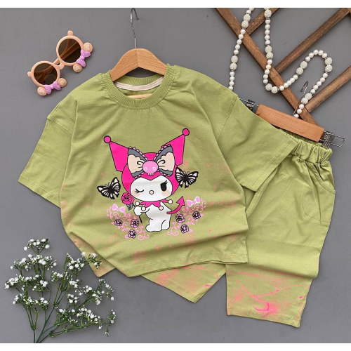 Crop-pants-for-girls-with-hat