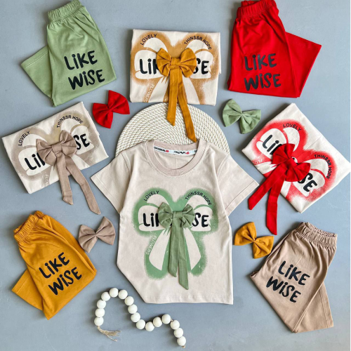 Two-piece-set-for-children-jeans-model-Snoopy