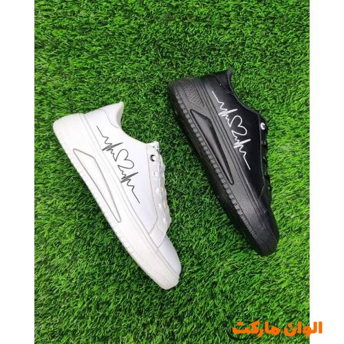 Women's sports shoes with a curtain and a heel