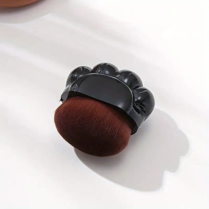 Blush-brush-and-cream-powder-dispenser-code-z118