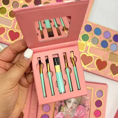 Eyeshadow palette with brush