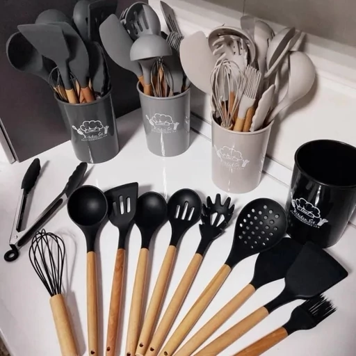 Silicone-spoon-and-spatula-set-bamboo-handle-from-Unique-brand-code-d222
